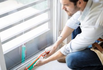 Installation et pose de porte-fenêtre : choisir le matériau adapté à la maison