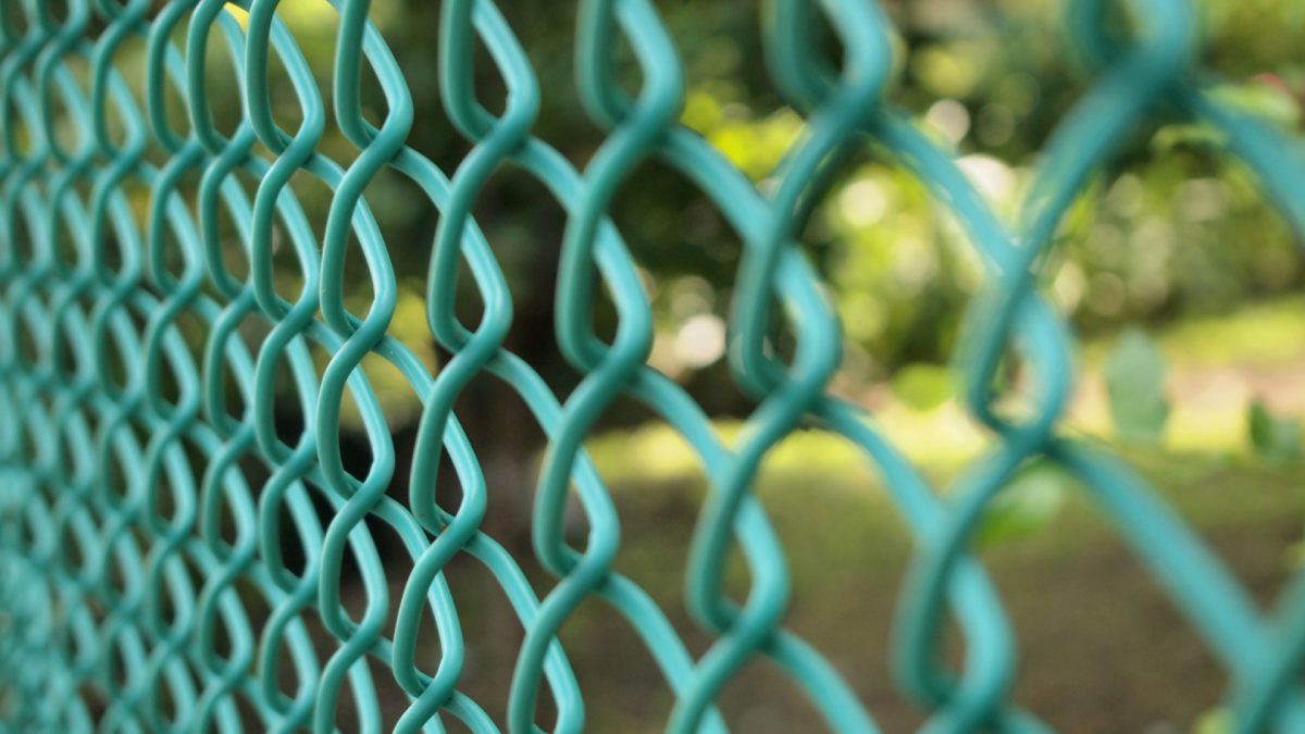 Les critères à considérer pour choisir le meilleur grillage souple pour sa clôture de maison
