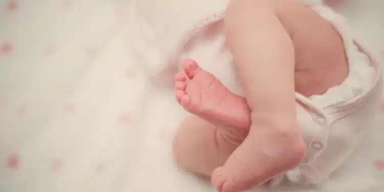 Sécurité et douceur : les critères indispensables pour choisir votre veilleuse bébé