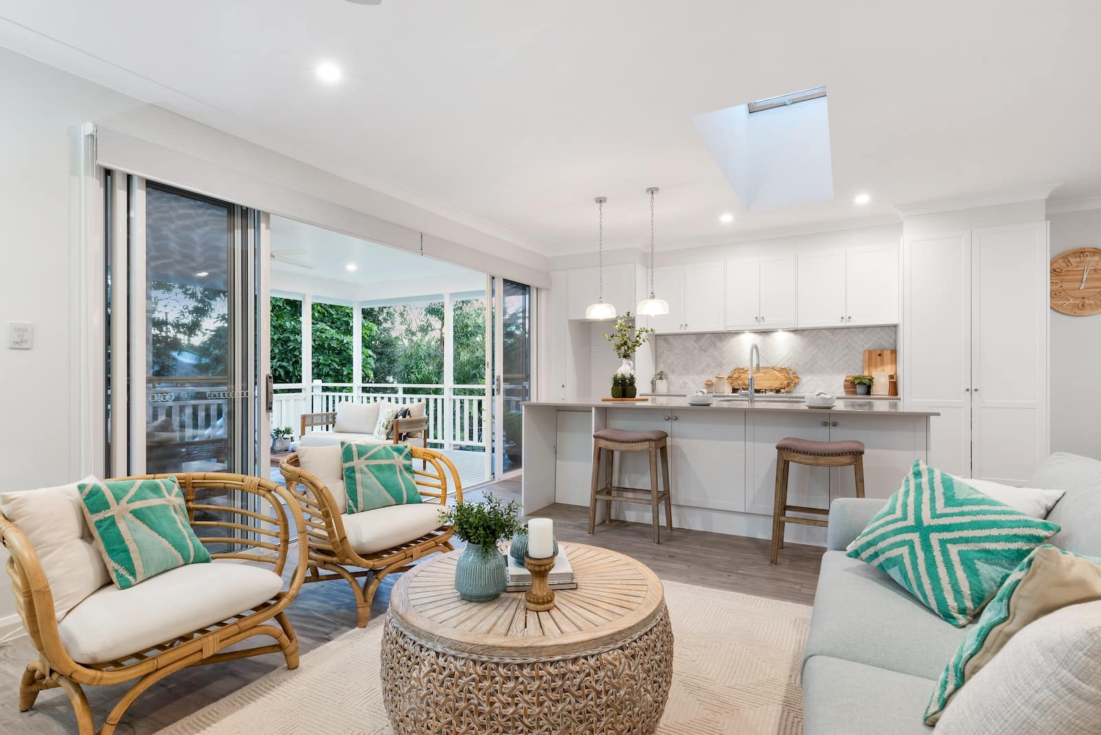 Faux plafond suspendu : les étapes pour bien le poser